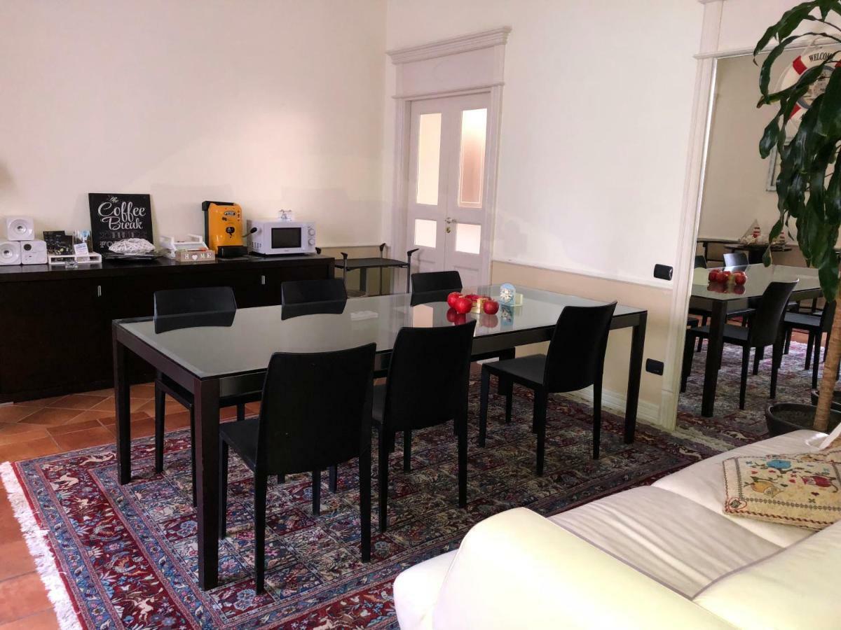 Bianca Suite B&B Salerno Bagian luar foto
